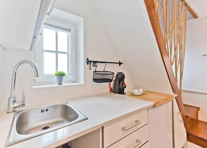 Bmyguest - Fado Mezzanine Apartman *